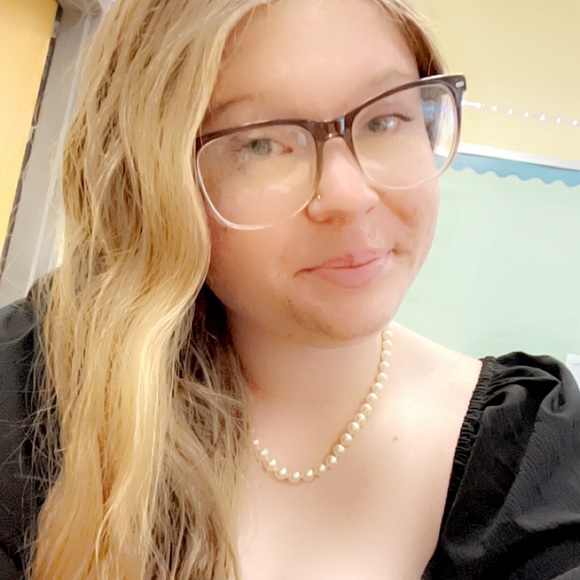 Profile Picture of Kirsten Mcelvy (@kmcelvy07) on Poshmark