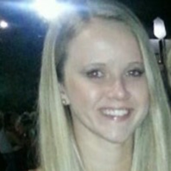 Profile Picture of Haley Tuck (@htuck07) on Poshmark