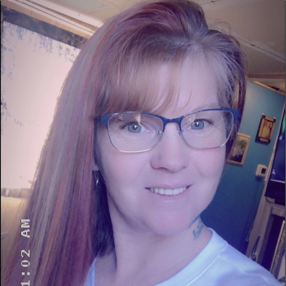 Profile Picture of Amanda Crouse (@crouse316) on Poshmark
