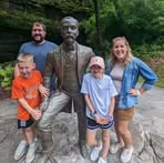 Profile Picture of Kaylea Breitkreutz (@kaylea.sponholz) on Facebook