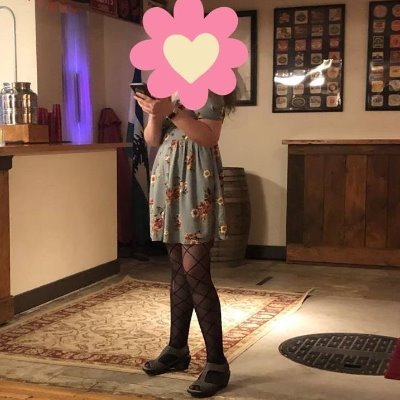 Profile Picture of Chloe N. Clark (@PintsNCupcakes) on Twitter