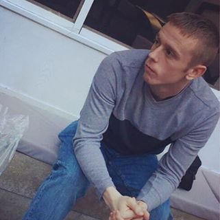 Profile Picture of John Batson (@jbhizel) on Facebook