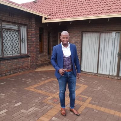 Profile Picture of Lawrence The Black Italian (@lawrence_duze) on Twitter
