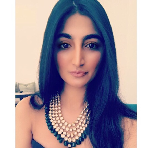 Profile Picture of Rhea Kishnani (@rhea_317) on Poshmark