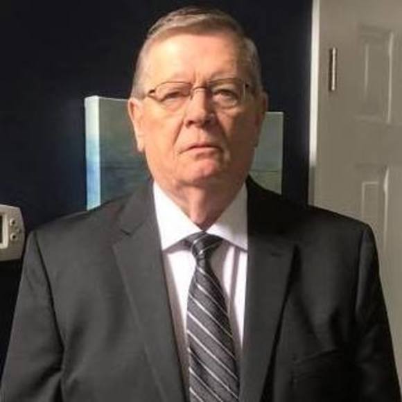 Profile Picture of Larry Malone (@oldgeezer228) on Poshmark