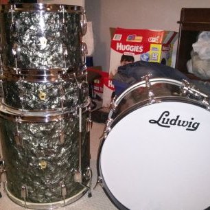 Profile Picture of Jay Langdon (@timeconsumer7) on Twitter