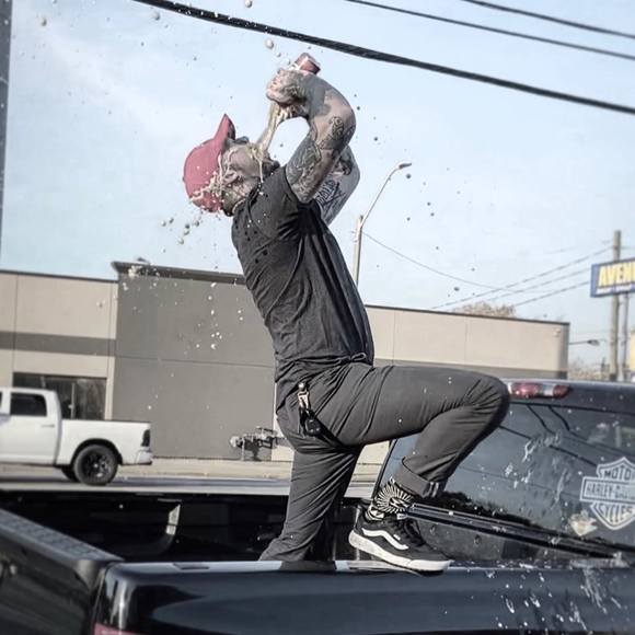 Profile Picture of Tim Power (@power_41) on Poshmark