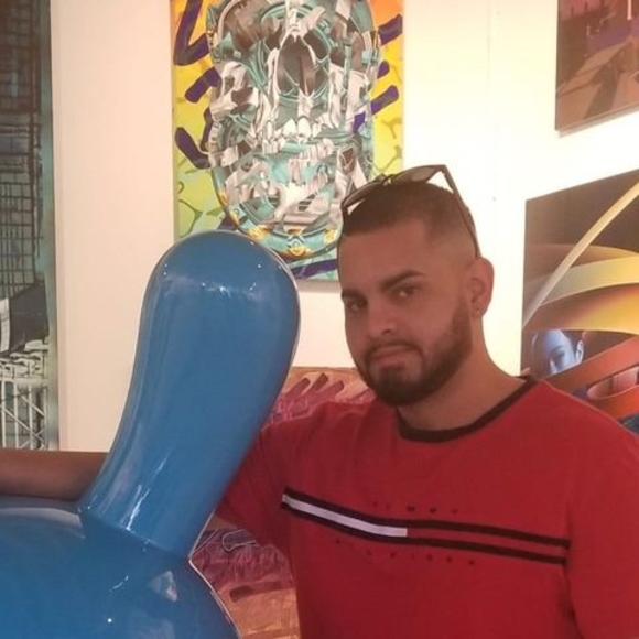 Profile Picture of Ivan Chardon (@ivanchardon) on Poshmark