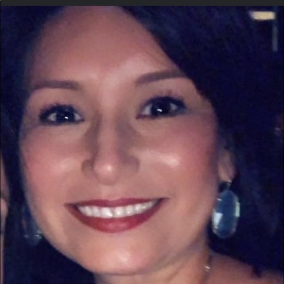 Profile Picture of Abigail Boyett (@abigail_boyett) on Poshmark