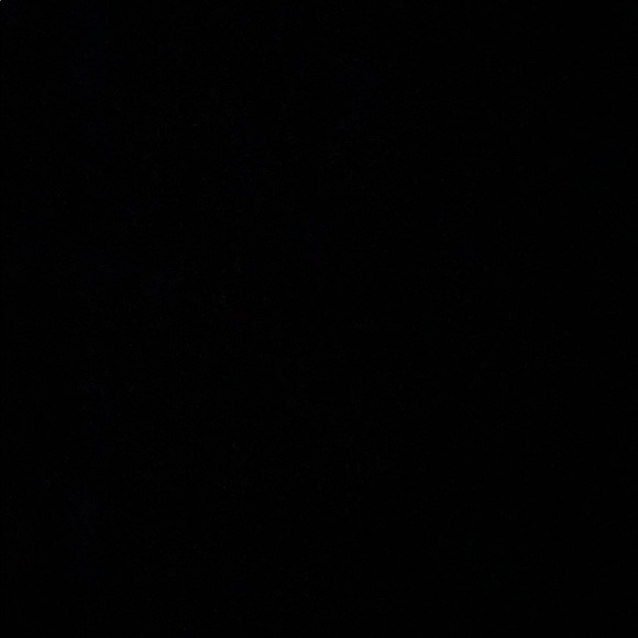 Profile Picture of Alexis James (@alexisjames970) on Poshmark