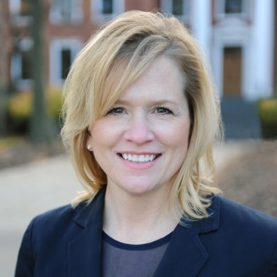 Profile Picture of Kim Cole (@akrongrad) on Twitter