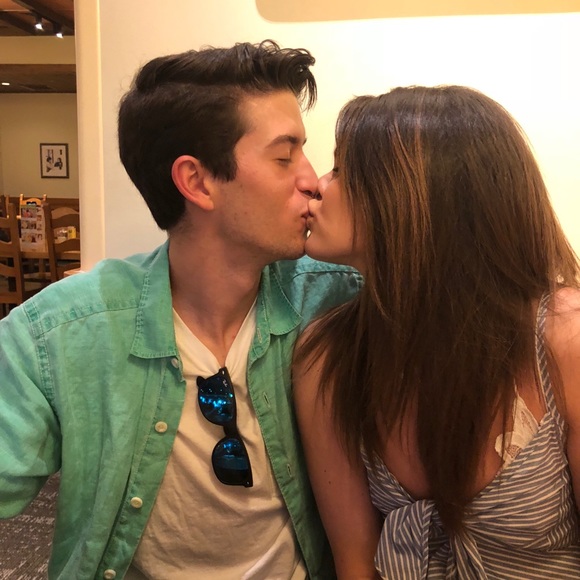 Profile Picture of Madison Ivy (@maddiebix22) on Poshmark