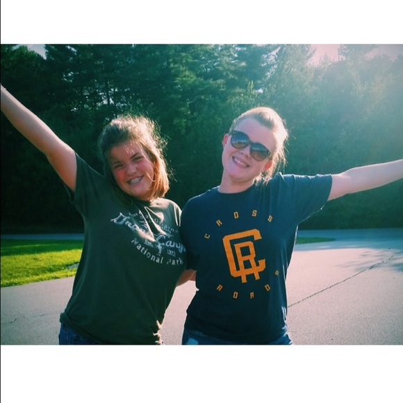 Profile Picture of Brittany Campen (@brittany_campen) on Poshmark