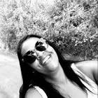 Profile Picture of   Junia Oliveira Live on... (@juniaoliveira20) on Tiktok