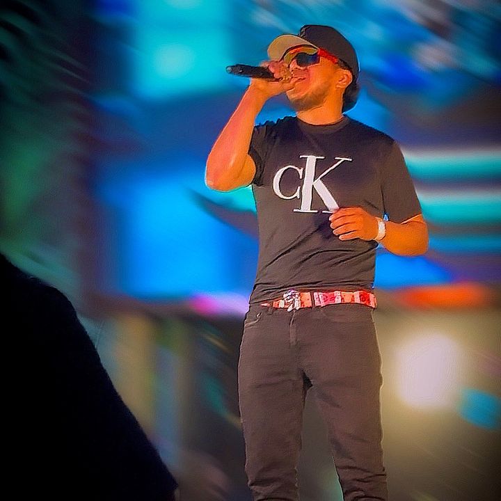 Profile Picture of Michael Rey (@michaelreyoficial) on Tiktok