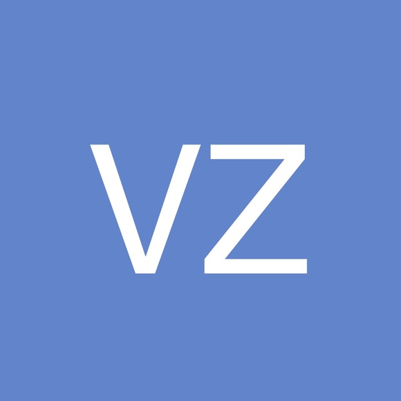 Profile Picture of Vanessa Zollarcoffer (@vzollarcoffer) on Poshmark