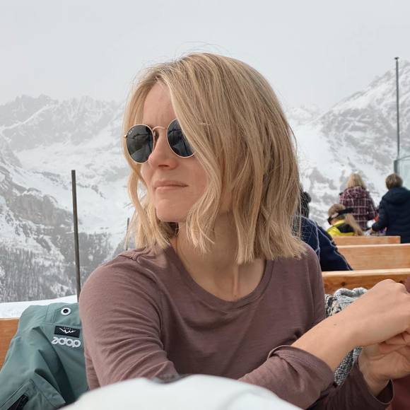 Valentine Delacroix - Poshmark Profile Picture of Valentine Delacroix (@vdelacroix) on Poshmark