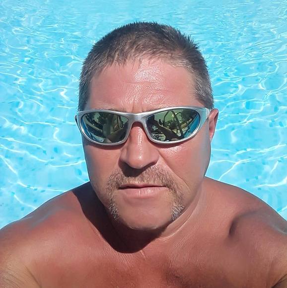 Profile Picture of James Waddle (@james_waddle) on Poshmark