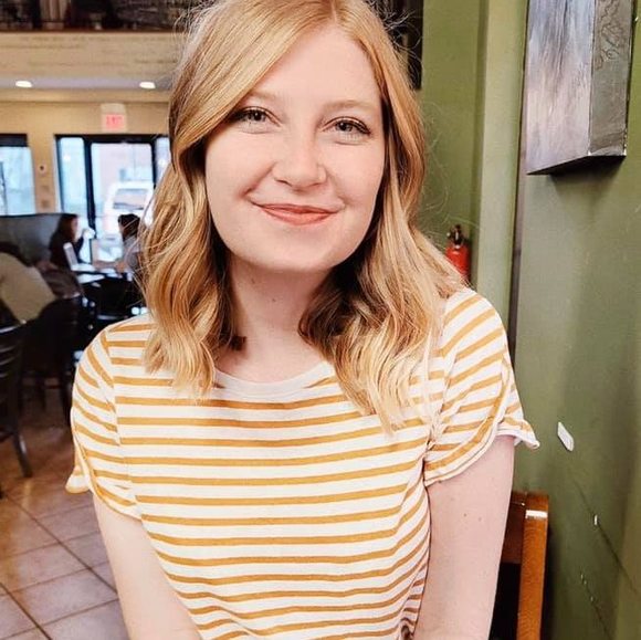 Profile Picture of Abby Keithahn (@abbykeithahn) on Poshmark