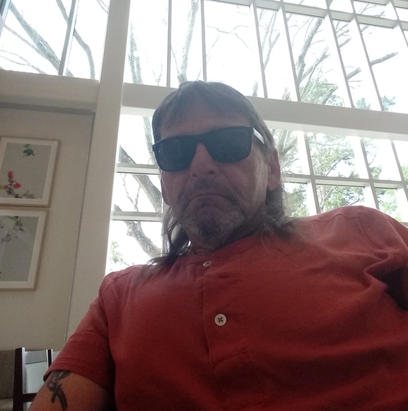 Buddy Burns - Poshmark Profile Picture of Buddy Burns (@buddyburns) on Poshmark