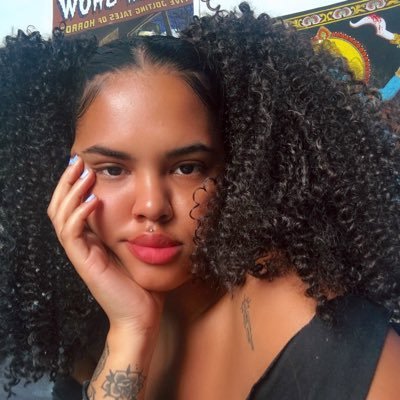 Profile Picture of Chloe Joseph (@Sp00kyThotz) on Twitter