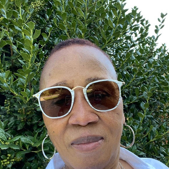 Profile Picture of Margaret Cole (@margba) on Poshmark