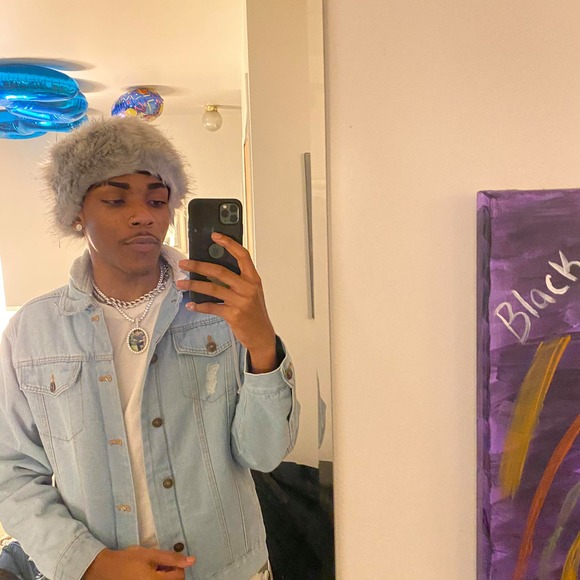 Profile Picture of Jiru Culture (@jiruculture) on Poshmark