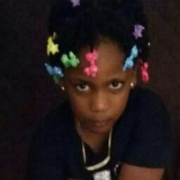 Profile Picture of Dickenson Charles (@mondere2) on Poshmark