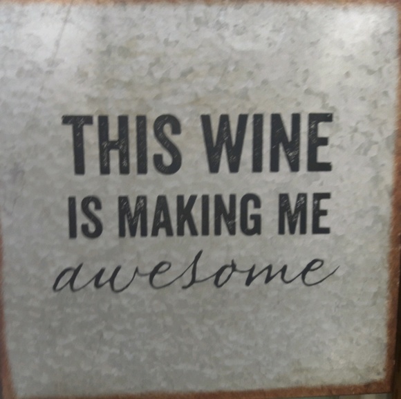 Profile Picture of Carla Lupton (@cmae6207) on Poshmark