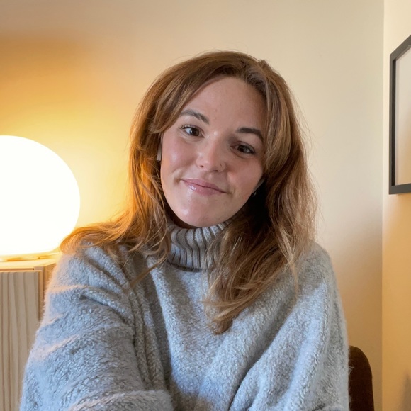 Rachel Faulls - Poshmark Profile Picture of Rachel Faulls (@rachelfaulls) on Poshmark