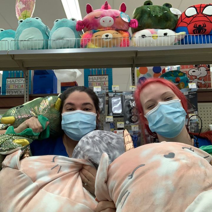 Profile Picture of Lindsey (@lindseyodom) on Tiktok