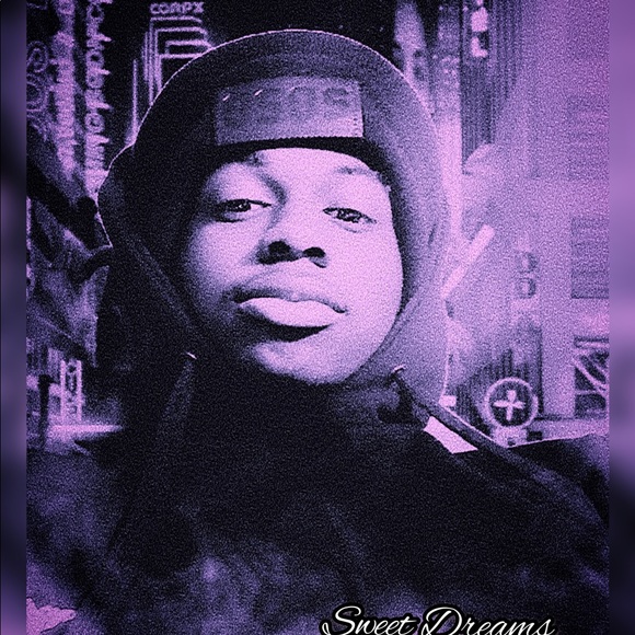 Profile Picture of Zach Mcmurray (@zachmcmurray) on Poshmark