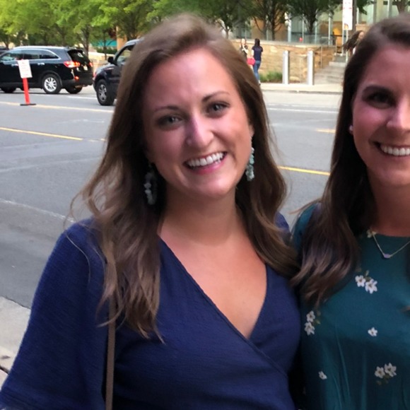 Profile Picture of Maria Bertuso (@closetby_mrb) on Poshmark