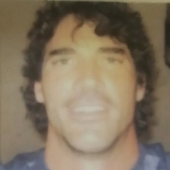 Profile Picture of Anthony Saletta (@anthonysaletta) on Poshmark