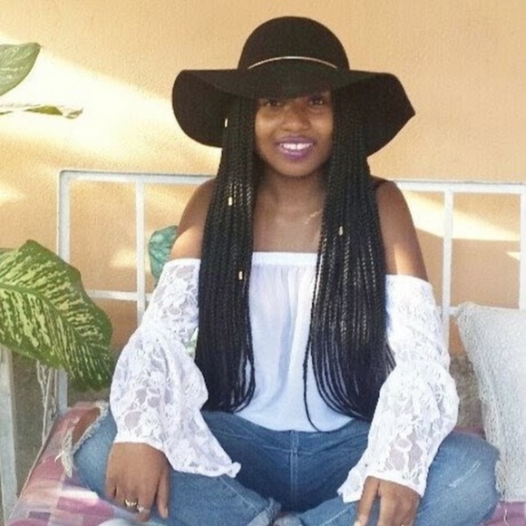 Profile Picture of Ruthbernick Bastien (@ruthbernick1) on Poshmark