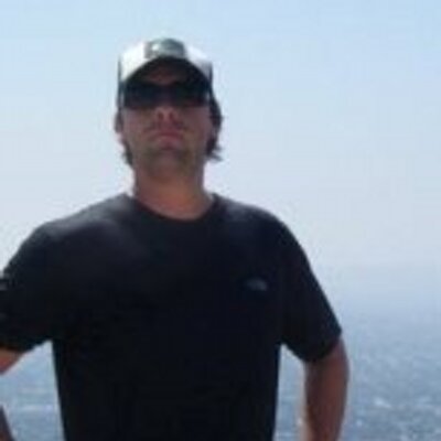 Profile Picture of Davis Forest (@Dwyrm) on Twitter