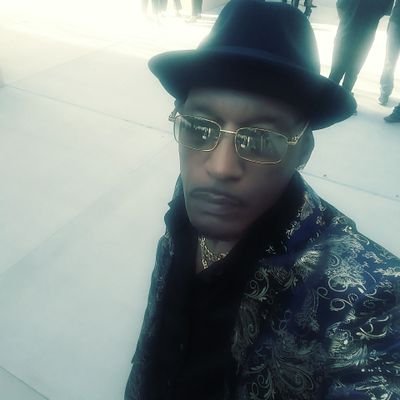 Profile Picture of Reuben Mitchell (@ReuReu45) on Twitter