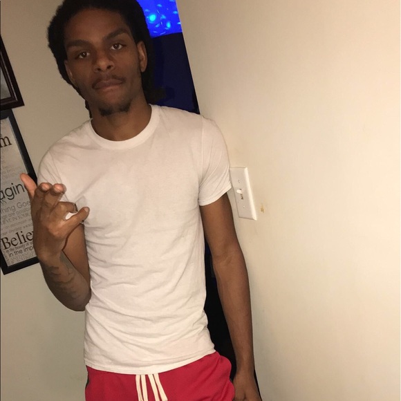 Denzel Scott - Poshmark Profile Picture of Denzel Scott (@dennyhardaway) on Poshmark