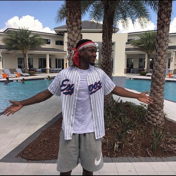 Profile Picture of David Bokanga (@dchaseshop) on Poshmark