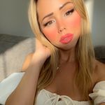 Profile Picture of Jennifer Hatton (@lovefromjenhatton) on Instagram