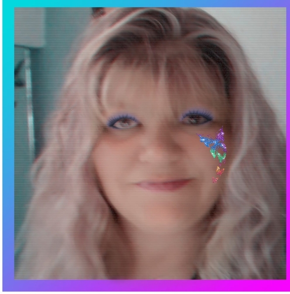 Profile Picture of Jo Royer (@justjo4444) on Poshmark