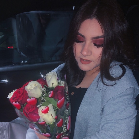 Profile Picture of Patty Amparo (@pattyamparo14) on Poshmark