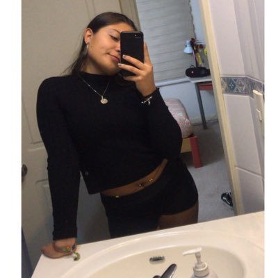 Profile Picture of Victoria Hidalgo (@_vctrhm) on Twitter