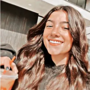 Profile Picture of Charlie and rblx||10k||online (@pariz.meilo) on Tiktok