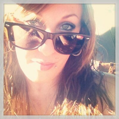 Profile Picture of Larisa Hasseck (@LarisaLovesPhil) on Twitter