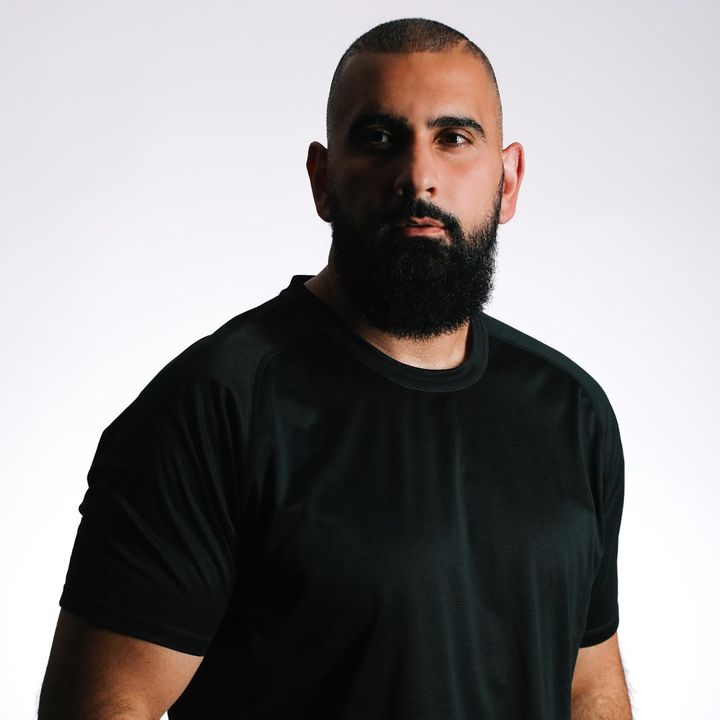 Profile Picture of Farshad (@e5quire) on Tiktok