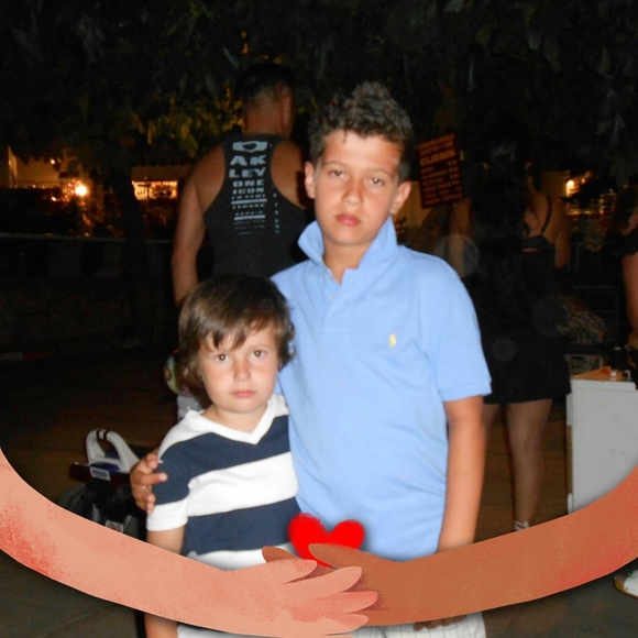 Profile Picture of Mustafa Ajanovic (@mustafaajanovic) on Poshmark