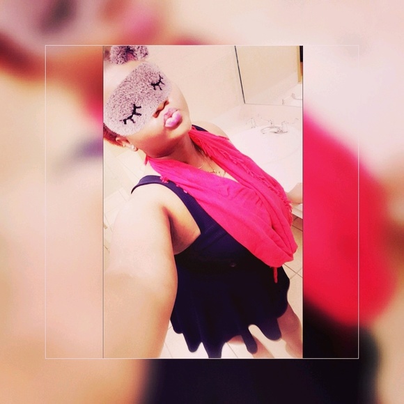 Profile Picture of Jean Claire (@mylove190) on Poshmark