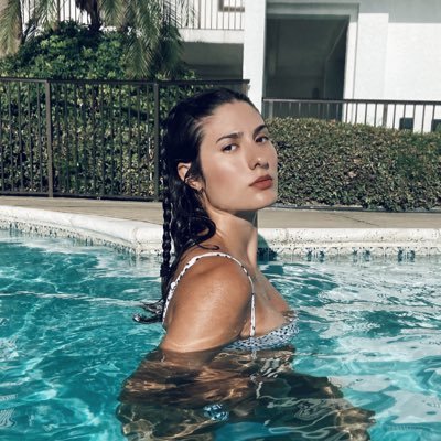 Profile Photo of Alaina Pierce (@AlainaLynn3P) on Twitter