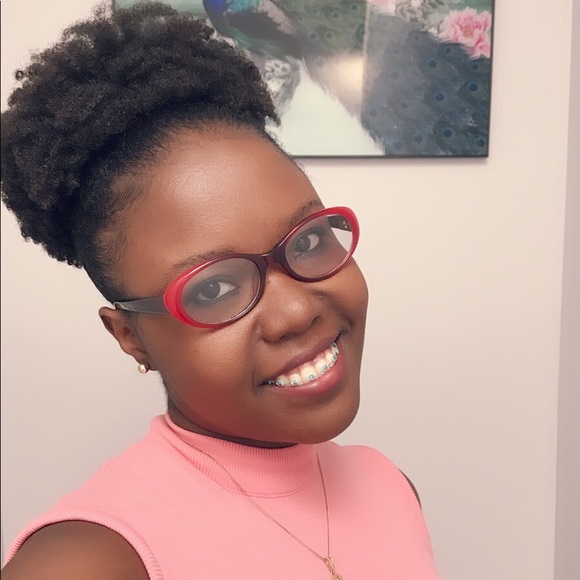 Profile Picture of Enjne Fleurantin (@enjnef) on Poshmark